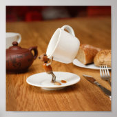 どんぐりの小妖精や小人があなたのコーヒーを飲んでいる ポスター (正面)