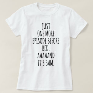 どんちゃん騒ぎの監視常習者のおもしろいなパジャマのワイシャツ Tシャツ