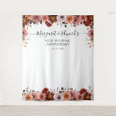 どんなイベントでも使える ブッシュとバーガンディ フローラル フォト バックドロップ タペストリー (正面)