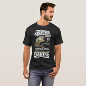 どんな季節でも俺はまだ釣りをする Tシャツ (正面フル)