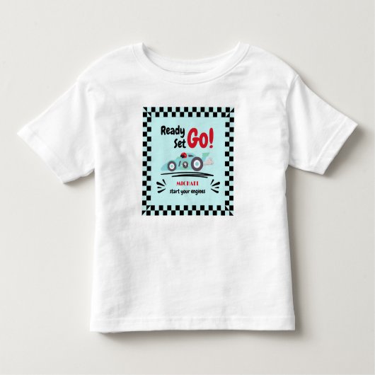 どんな年齢の誕生日でも準備完了！ レディーセットゴー ブルーレース カー トドラーTシャツ (正面)