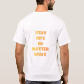 どんな時も優しく Quote デザイン Tシャツ (裏面)