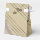 どんな楽しみでもあなたのためにある フェイバーボックス (裏面サイド)