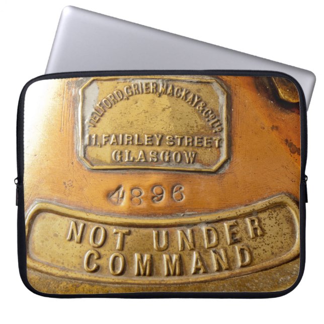 ない命令の下で ラップトップスリーブ (正面)