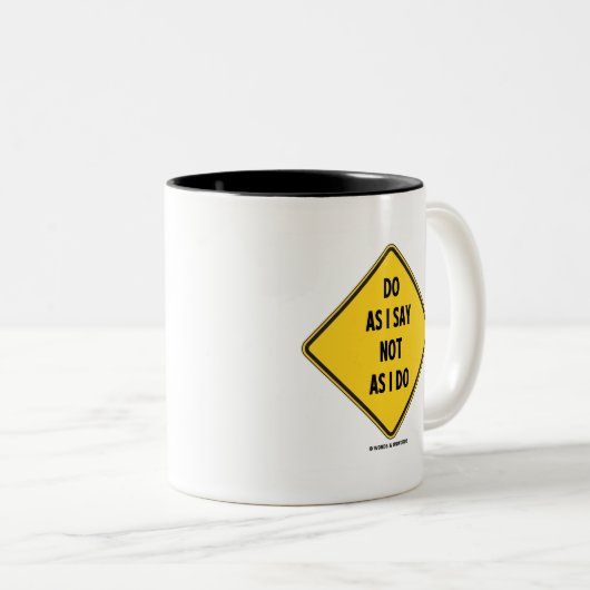 ない私がように私言うためようにして下さい(黄色い警告標識) ツートーンマグカップ (正面右)