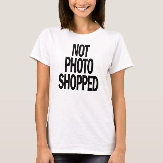 ないPHOTOSHOPPEDのグラフィックのティー Tシャツ (正面)