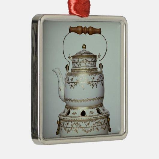 なされるルイXVIの磁器のやかんおよび立場 メタルオーナメント (右)