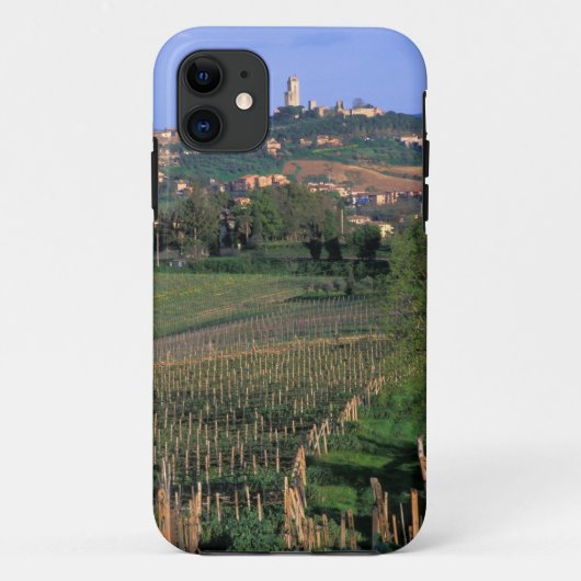 なだらかに続く丘陵地に位置するサン・ジミニャーノの村 Case-Mate iPhoneケース (裏面)