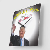 なびくトランプ彼は私の大統領 スクエア壁時計 (傾斜)