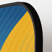 なびく型枠の色（黄、青、赤） ピックルボールラケット (左詳細)