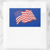 なびく米国国旗 長方形シール (バッグ)