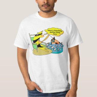 なま臭いここに何かが幾分あります Tシャツ