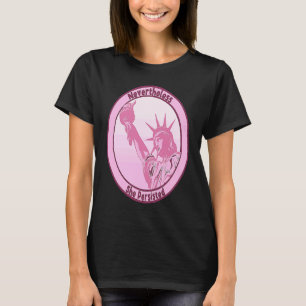 にもかかわらず、彼女は家父長制フェミニストの部屋を押し付けた Tシャツ