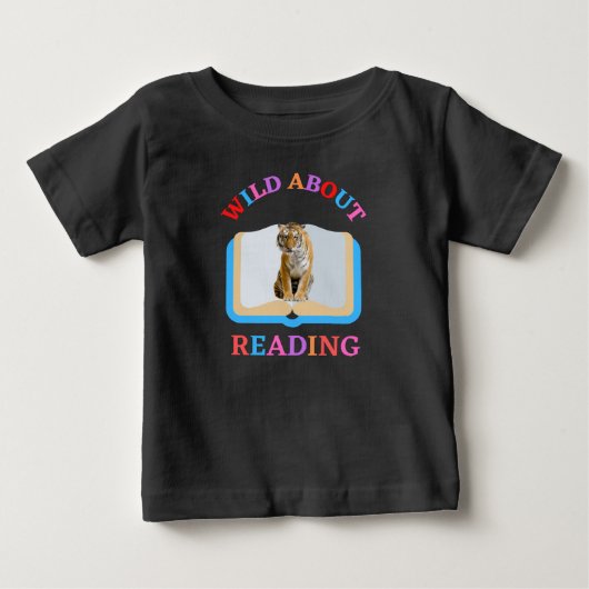 ~に夢中読だ ベビーTシャツ (正面)
