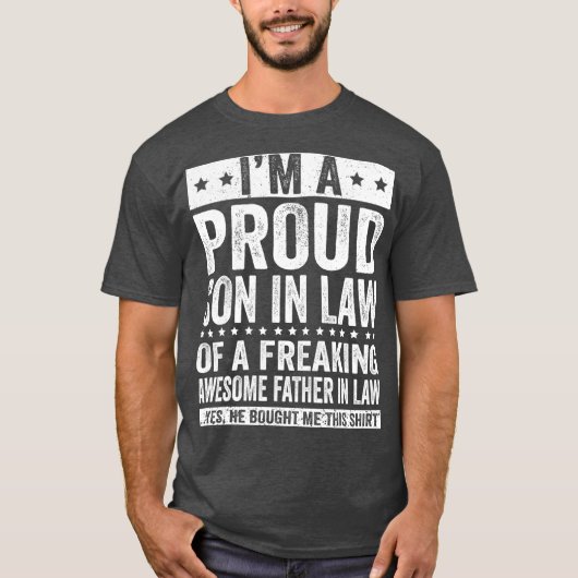 ~に誇りを持った熱中する法律の息子で素晴らしある Tシャツ (正面)