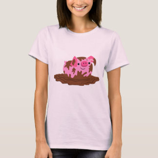 ぬかるみTシャツを着たかわいいマンガ豚 Tシャツ