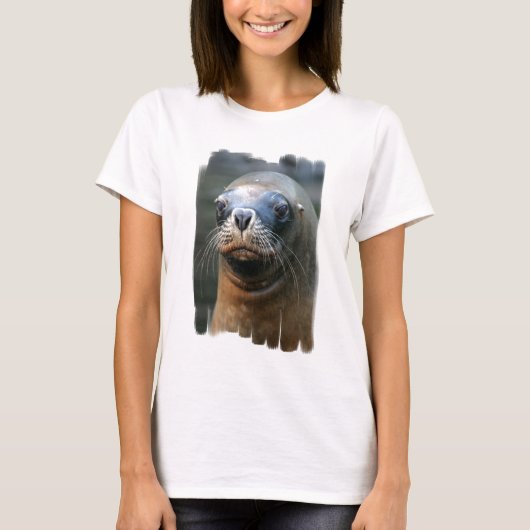 ぬれたシールの女性はTシャツに合いました Tシャツ (正面)