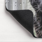 ぬれた窓から外を眺める黒猫 マウスパッド (コーナー)