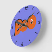 ねえブー怖がらせたタイポグラフィスケッチアート ラウンド壁時計 (傾斜)