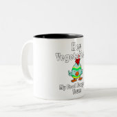 ねえベジタリアン私の食べ物ウンチあなたの食べ物 ツートーンマグカップ (正面左)