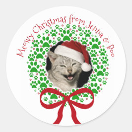 ねこちゃんのクリスマス・パウ・プリントのホリデー・リースの写真 ラウンドシール
