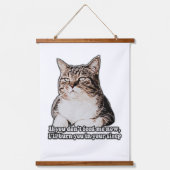 ねこや子猫の飼い主のための不機嫌な猫ミーム 吊り下げ型タペストリー (正面)