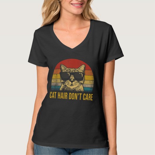 ねこ毛なんて気にしない 猫好きのためのデザイン Tシャツ (正面)