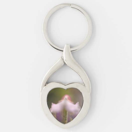 ねじれたハートメタルキーチェーン キーホルダー (正面)