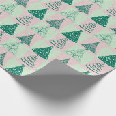 ねじれた緑のピンクの木のクリスマス ラッピングペーパー (角)