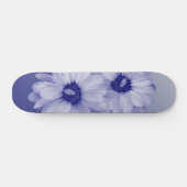 ねじれた青花びら スケートボード (横)