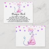 *~*のかわいい紫色のドラゴンの女の赤ちゃんは本を持って来ます エンクロージャーカード (正面/裏面)