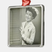 のぞくナース メタルオーナメント (左)