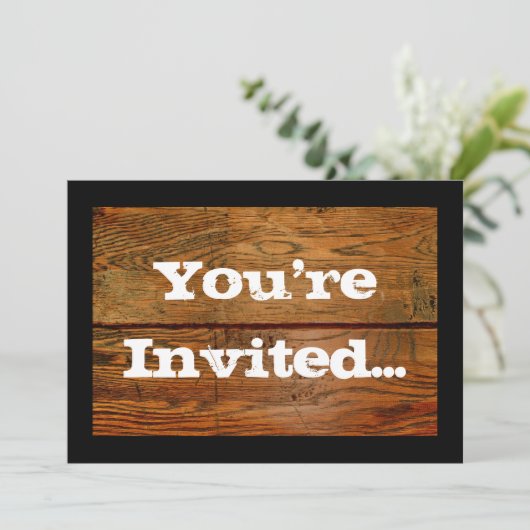 のどによって油をさされる木製の板のパーソナライズなカスタム 招待状 (スタンド正面)