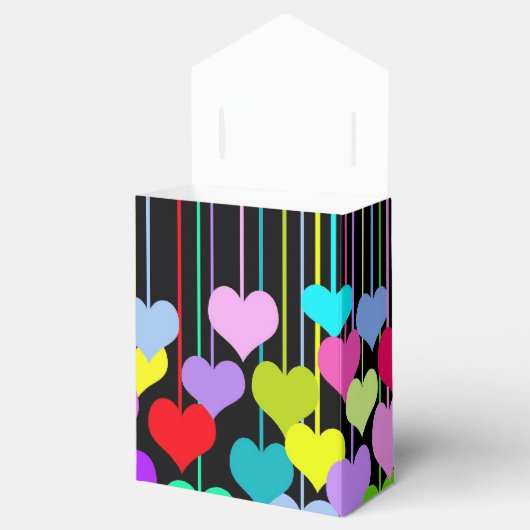 のぶら下がったハートオンブラック フェイバーボックス (オープン)