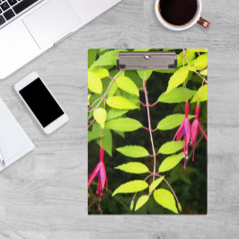 のぶら下がったピンク明るい赤紫色フローラ クリップボード