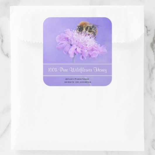 のまわりにがピンクの花の蜜に漬かっている スクエアシール (バッグ)