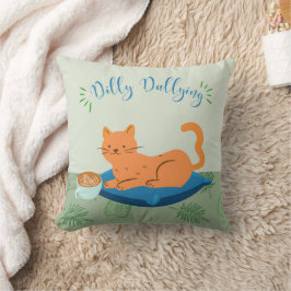 のんびりオレンジ色の猫 クッション