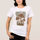 のんびりキノコとカタツムリの芸術 トライブレンドＴシャツ (正面)