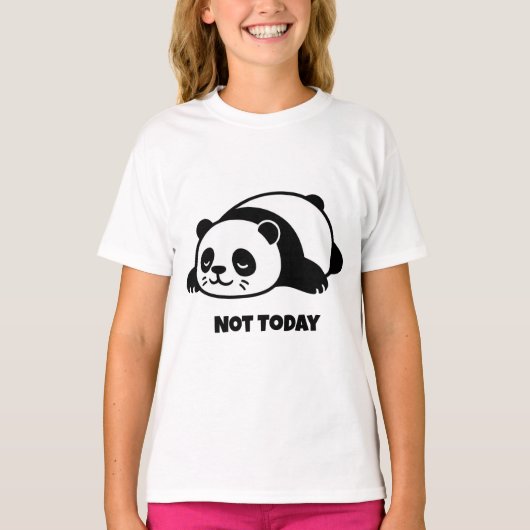 のんびりパンダ 今日は無理 かわいい 面白い ゆったり気分 Tシャツ (正面)