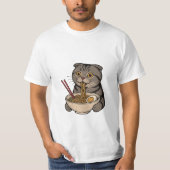 のんびり麺をすすっているかわいい猫 Tシャツ (正面)