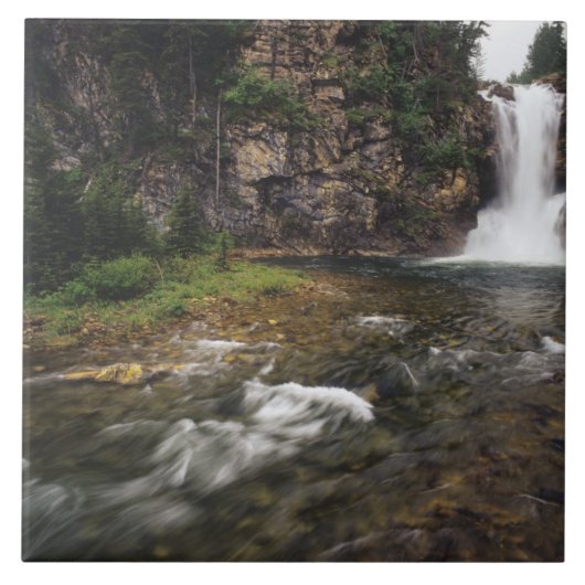 のイーグランニングル滝、トリック滝 タイル (正面)