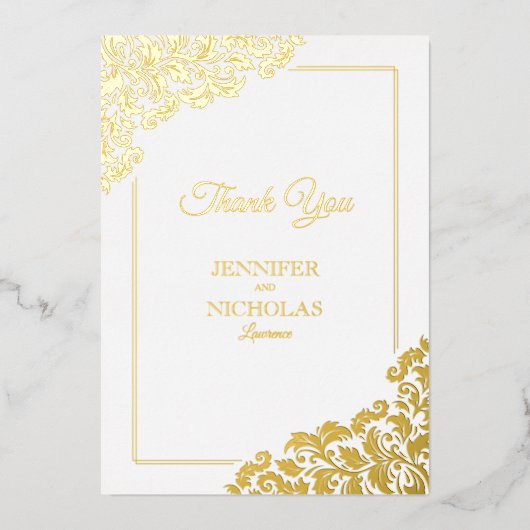 のエレガントフローラクラシックオーナメントを使用した結婚 箔招待状 (正面)