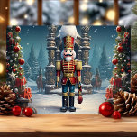 のクラシックくるみ割り兵士クリスマス シーズンカード<br><div class="desc">このホリデーカードは、クラシックの休日の設定で誇らしげに立ってフェスティバルのくるみ割り兵士を特徴とする。豊かな色と伝統的詳細で、このデザインは時代を超越したクリスマスお祝いの魅力を捉えている。クリスマスの装飾を愛する家族や友人に休日の願いを送るのにインスパイア最適。</div>