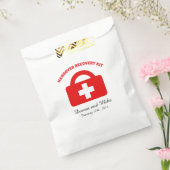 のゲスト用のハングオーバー結婚回復キット抱き枕 フェイバーバッグ (封をした状態)