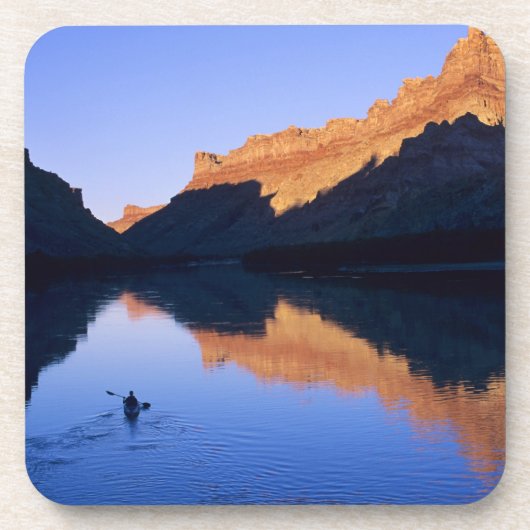 〜のコロラド川でのカヤスペインのック コースター (正面)