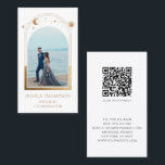 のコーディネ結婚ーター写真白金ゴールド天空 名刺<br><div class="desc">のコーディネ結婚ーター写真白金ゴールド天空の神秘的な宇宙写真の名刺は、太陽や月、星を中心に金ゴールドの枠が付いた写真を取り巻いてお気に入りのいる。クライアントカスタムがWebサイトにアクセスするためのqrコードを追加する。ウェディングプランナー、写真家、天文学者、展示デザイナー、科学ジャーナリスト、教授などに最適。写真のヒント： Zazzleにアップロードする前に写真を中心に。©Evco Studio www.zazzle.com/store/evcostudioによる設計</div>