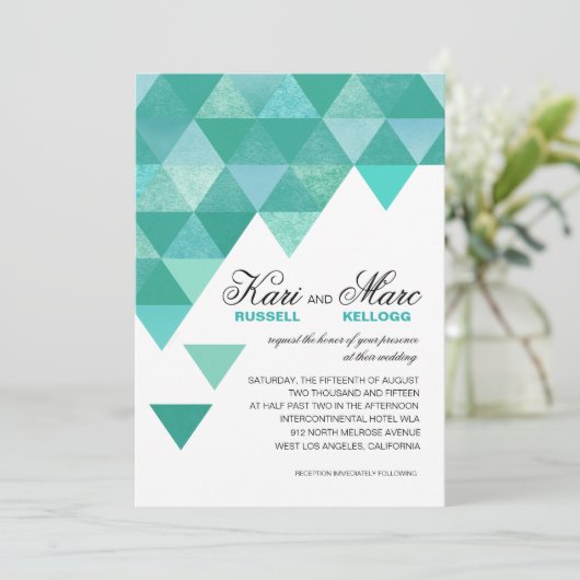 |のティール(緑がかった色)のターコイズを結婚する幾何学的な三角形 招待状 (スタンド正面)