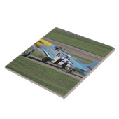 のドーナを眩ます北アメリカP-51 D タイル (側面)