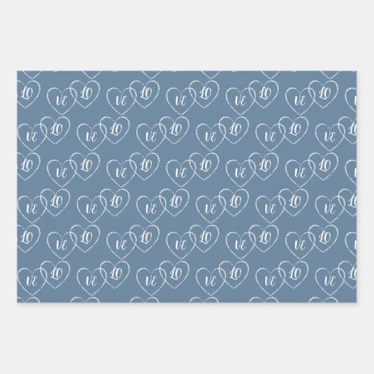 のパーソナライズされた青結婚と白のハートチャーム ラッピングペーパーシート (正面)