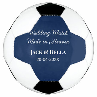 のマッチ結婚は天国結婚式の引き出物青で行われた サッカーボール
